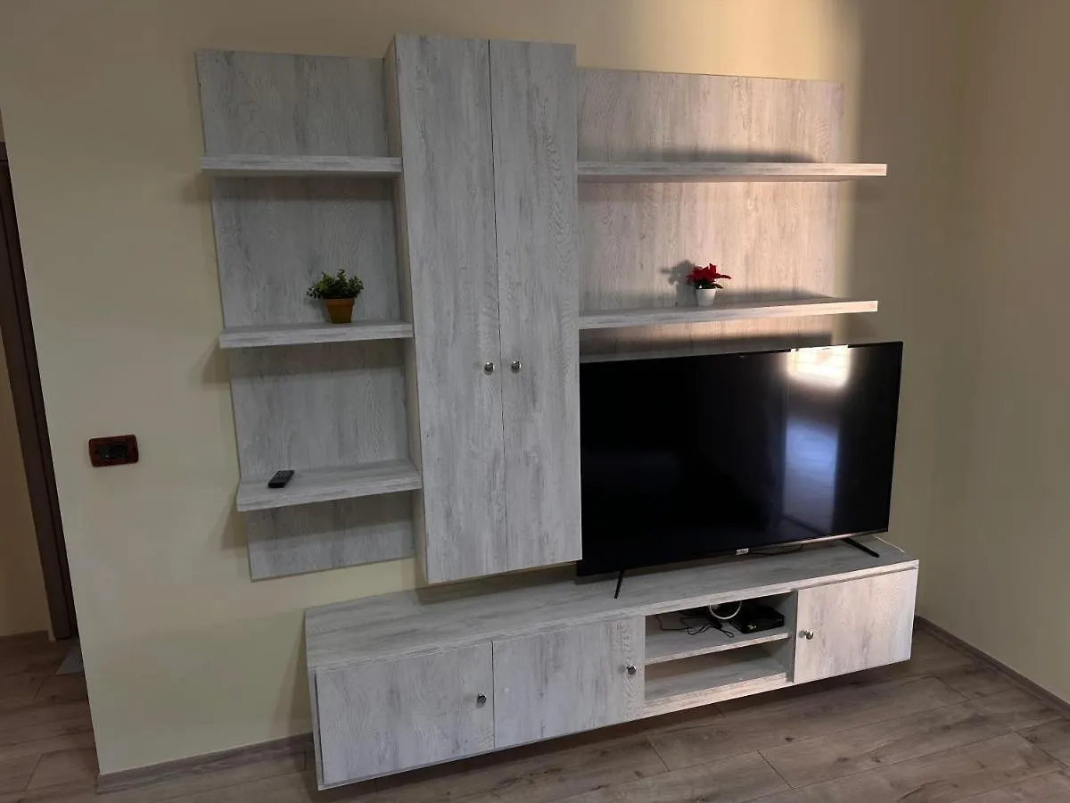 Family Apartments Sarande 0*,  Albania